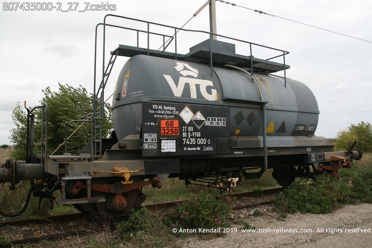 807435000-2_27_Zcekks.JPG